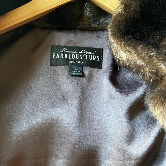 Fabulous Furs NEW women’s satin lined faux sable fur coat size L - Picture 4 of 5